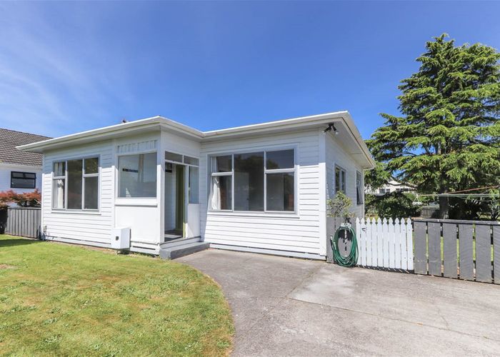  at 10 MAHOE ST, Inglewood, INGLEWOOD