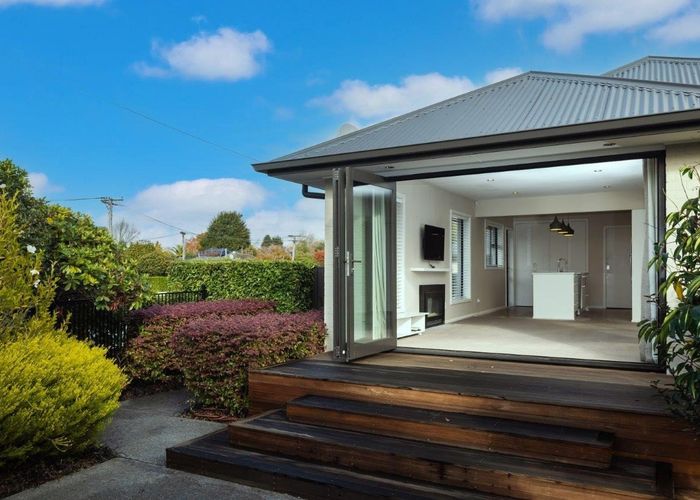 For rent 31 Gleneagles Tce, Fendalton, Christchurch City, Canterbury