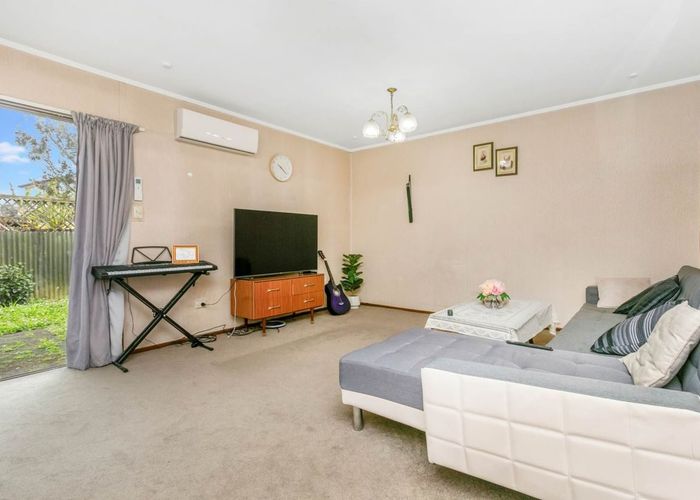  at 2/108 East Tamaki Road, Papatoetoe, Auckland