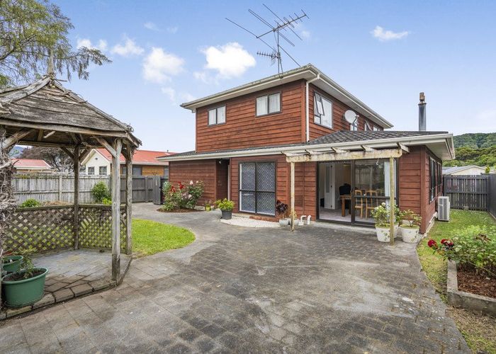  at 18 Karamea Grove, Wainuiomata, Lower Hutt