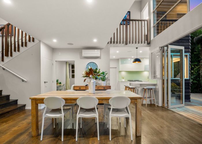  at 8 Zion Road, Birkenhead, North Shore City, Auckland