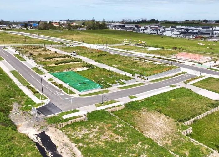  at 20 Mairehau Street, Westgate, Waitakere City, Auckland