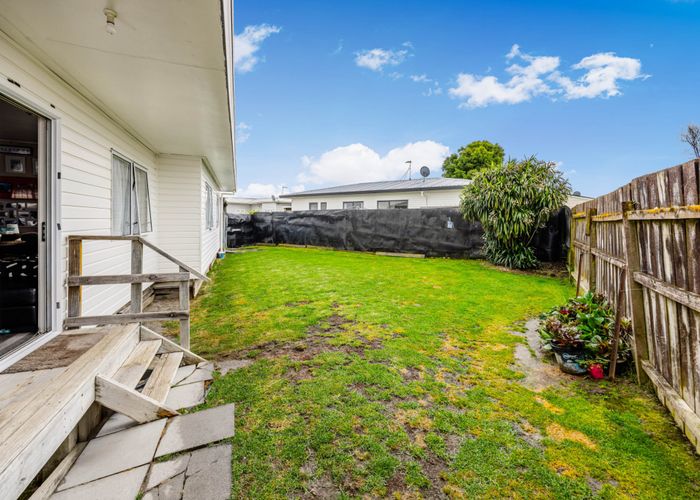  at 1/5 Solveig Place, Randwick Park, Manukau City, Auckland