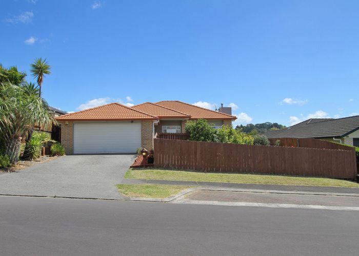  at 50 Highfields Terrace, Henderson, Auckland