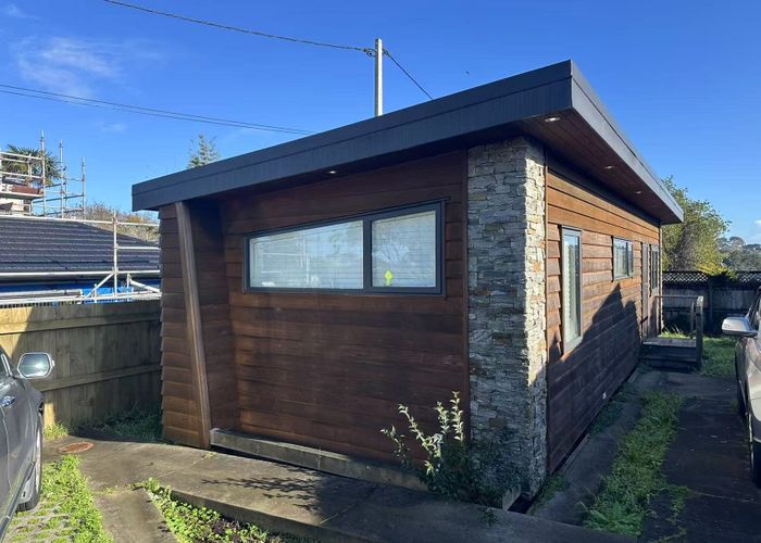  at Sunnynook, North Shore City, Auckland