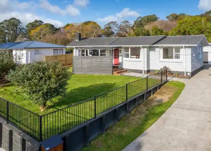  at 7 Manapouri Place, Glenview, Hamilton