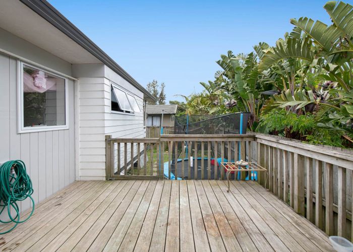  at 2/33F Springs Road, Parakai, Rodney, Auckland