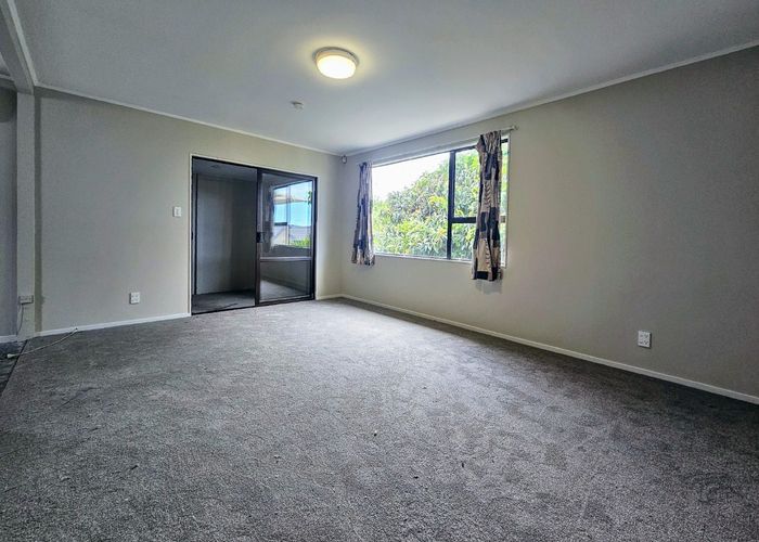  at 1/151 Te Irirangi Drive, Flat Bush, Manukau City, Auckland