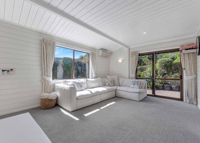  at 2/7 McCall Place, Opaheke, Papakura, Auckland