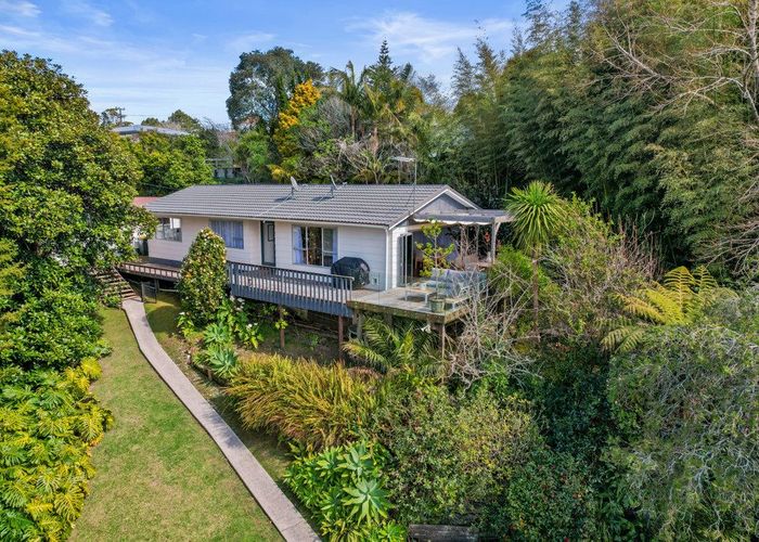  at 17 McClintock Road, Massey, Waitakere City, Auckland