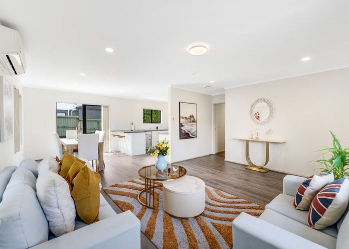  at 12 Cade Place, Weymouth, Auckland