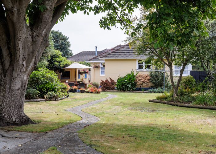  at 43 Exeter Crescent, Takaro, Palmerston North