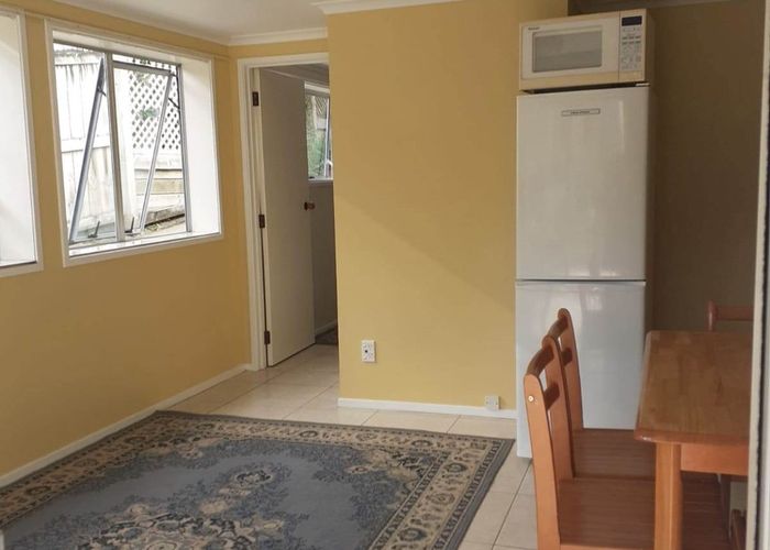  at 42A Regency Place, Sunnynook, North Shore City, Auckland