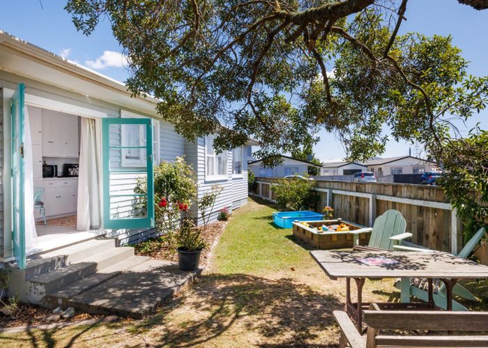  at 42 Owen Street, Bunnythorpe, Palmerston North