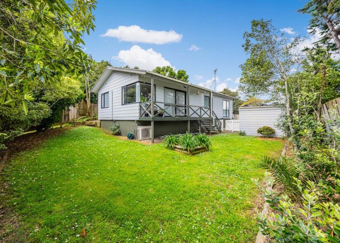  at 11 Peguero Place, Totara Heights, Manukau City, Auckland