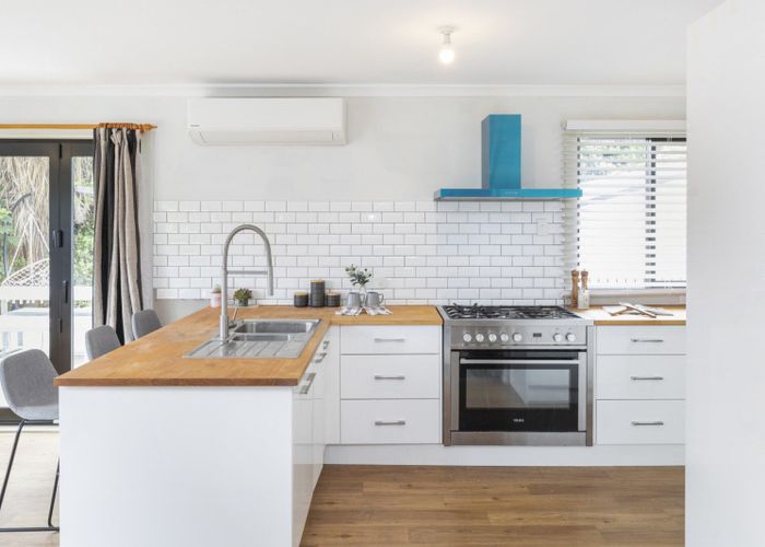  at 146 Grahams Road, Burnside, Christchurch