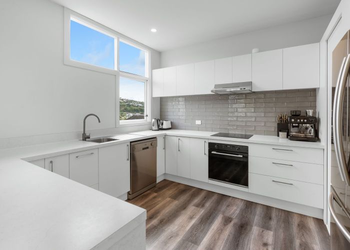  at 33 Easther Crescent, Kew, Dunedin