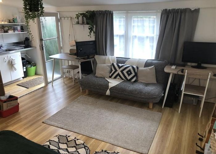  at 1/36 Ellerton Road, Mount Eden, Auckland