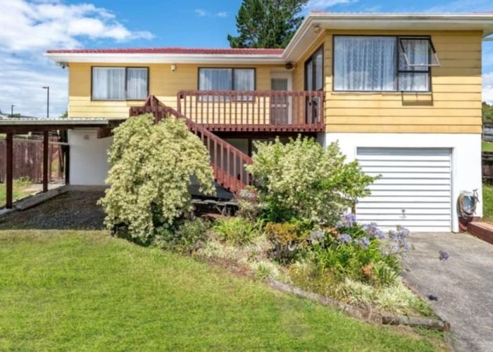  at 13 Elvira Place, Ranui, Waitakere City, Auckland