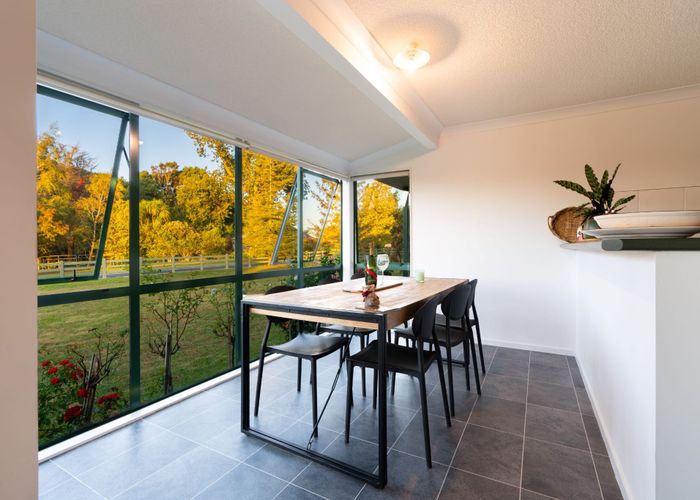  at 27 Lee Road, Burbush, Hamilton