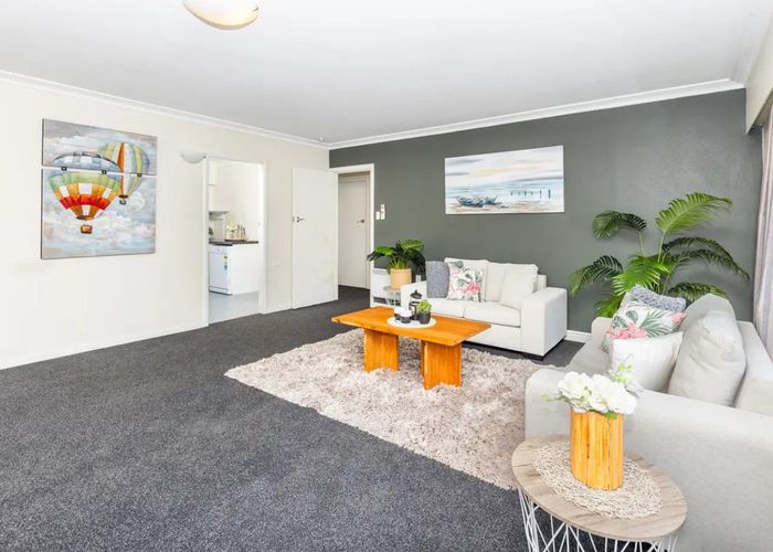  at 196 Clyde Street, Hamilton East, Hamilton