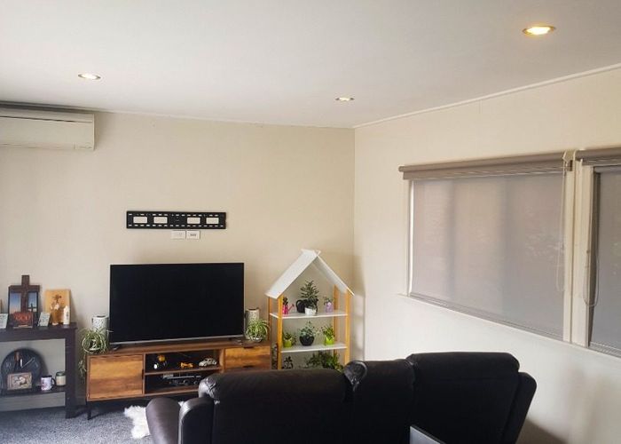 at 7/163 Beach Haven Road, Beach Haven, North Shore City, Auckland