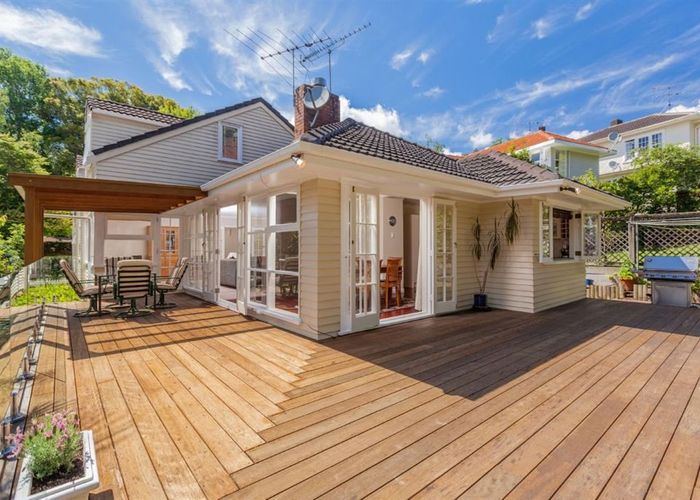  at 32 eastbourne road, Remuera, Auckland City, Auckland