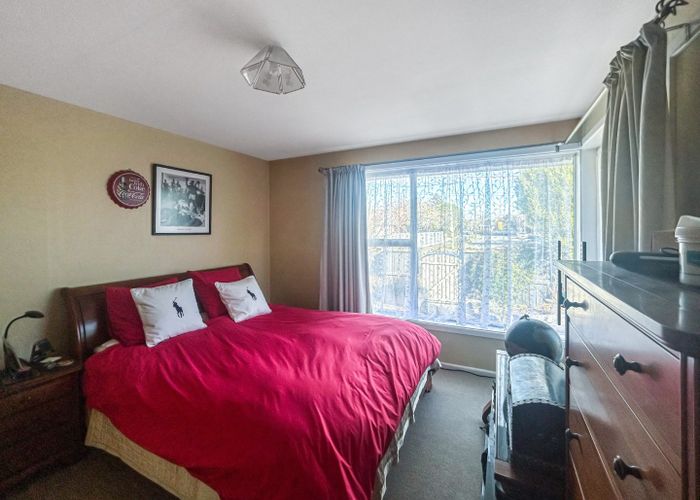  at 32 Greendale Ave, Avonhead, Christchurch City, Canterbury