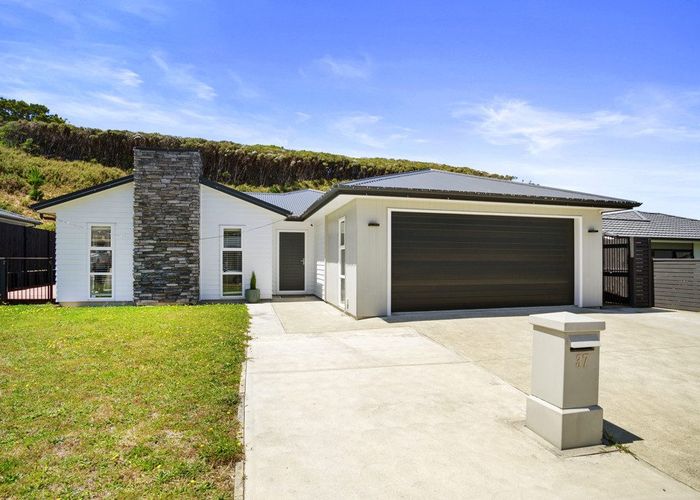  at 37 Brian Morgan Terrace, Wainuiomata, Lower Hutt