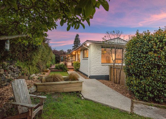  at 20 Hood Street, Wakari, Dunedin