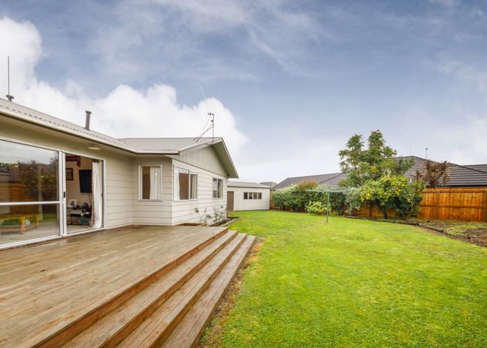  at 5 Pluto Place, Milson, Palmerston North
