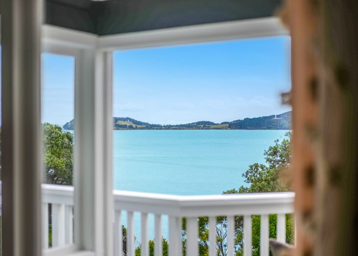  at 120 Kawakawa Bay Coast Road, Kawakawa Bay, Manukau City, Auckland