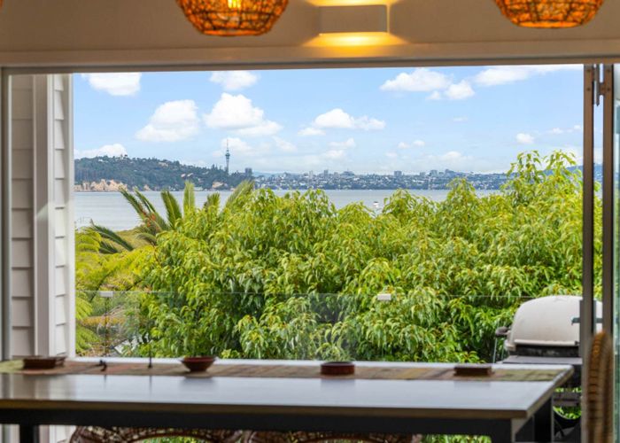  at 29 Oakpark Place, West Harbour, Waitakere City, Auckland