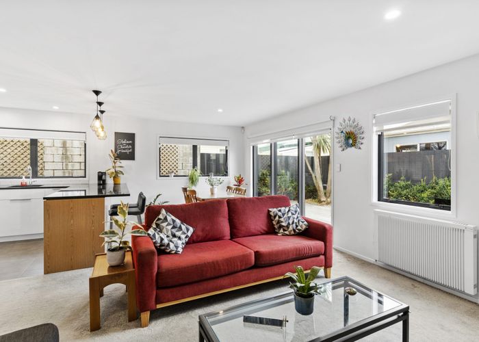  at 426A Broadway, Miramar, Wellington