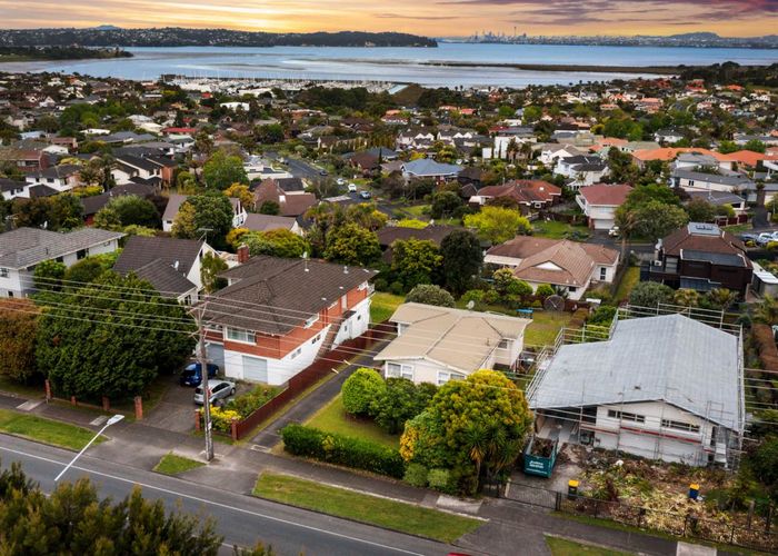  at 207 Hobsonville Road, Hobsonville, Auckland