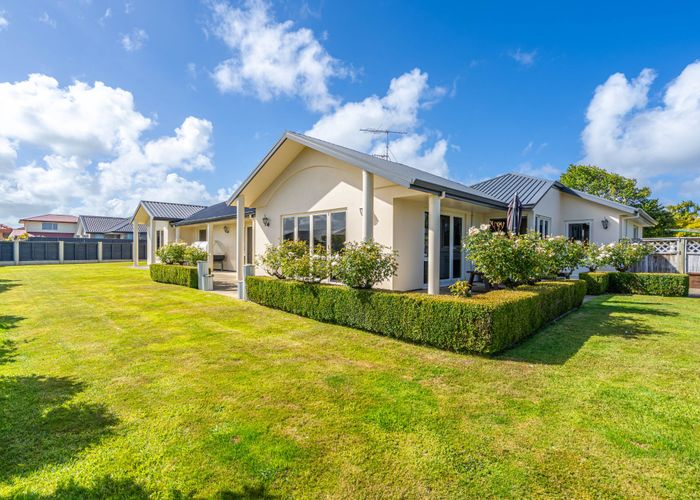  at 1 Somerset Lane, Rosedale, Invercargill