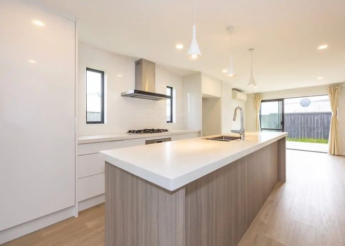  at 6 Henry Lloyd Place, Millwater, Rodney, Auckland