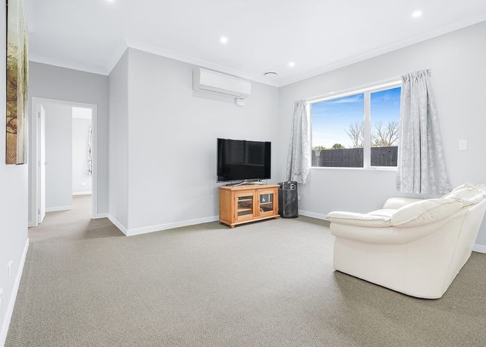  at 49 Alpers Ridge, Leamington, Cambridge