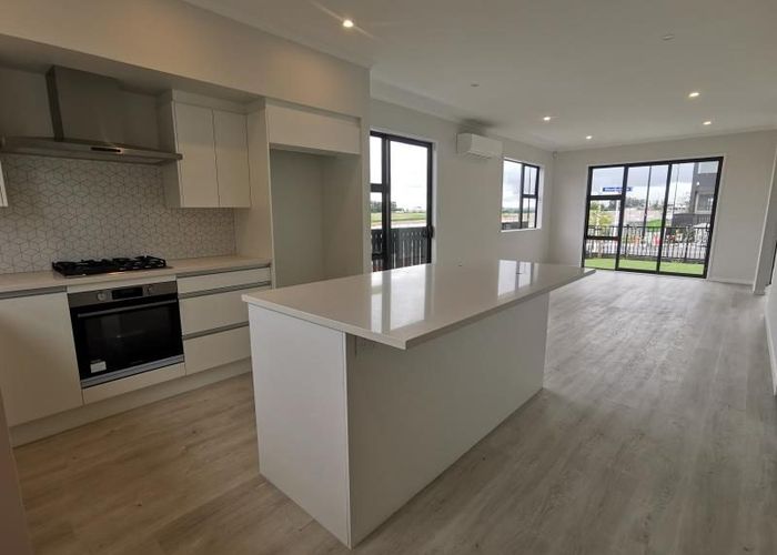  at 73 Manarini Road, Westgate, Waitakere City, Auckland