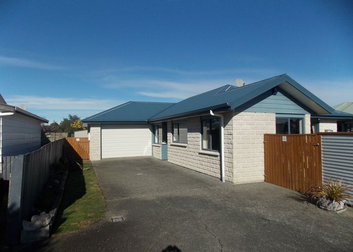  at 32 Somerset Crescent, Highbury, Palmerston North