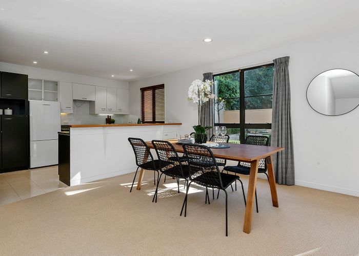  at 13/102 Grantham Street, Hamilton Central, Hamilton