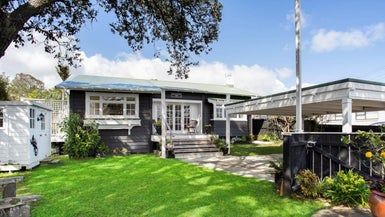  at 27 Bayswater Avenue, Bayswater, Auckland