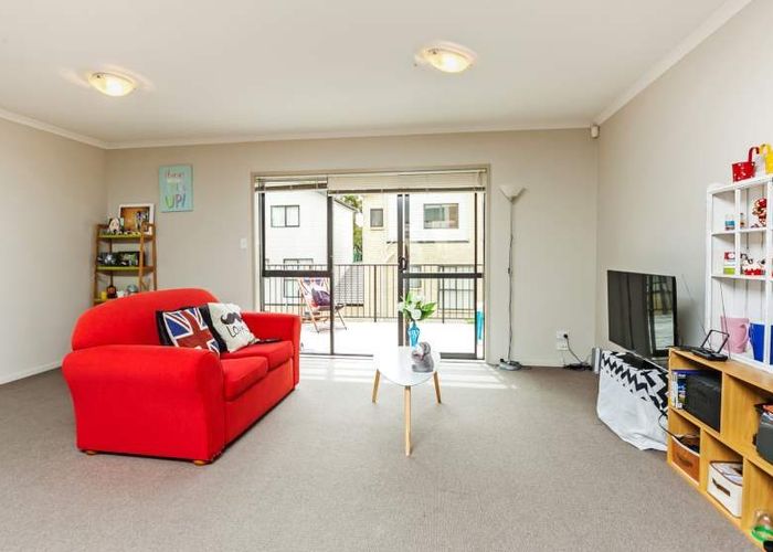  at 172 Mcleod Road, Te Atatu South, Waitakere City, Auckland
