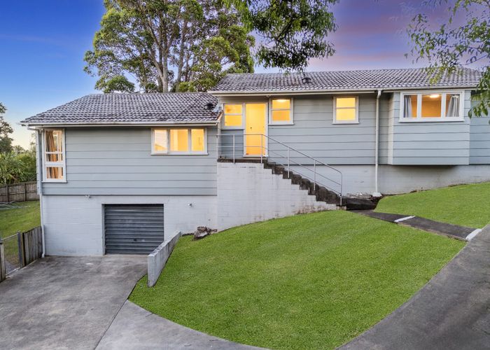  at 20 Grandison Crescent, New Lynn, Auckland
