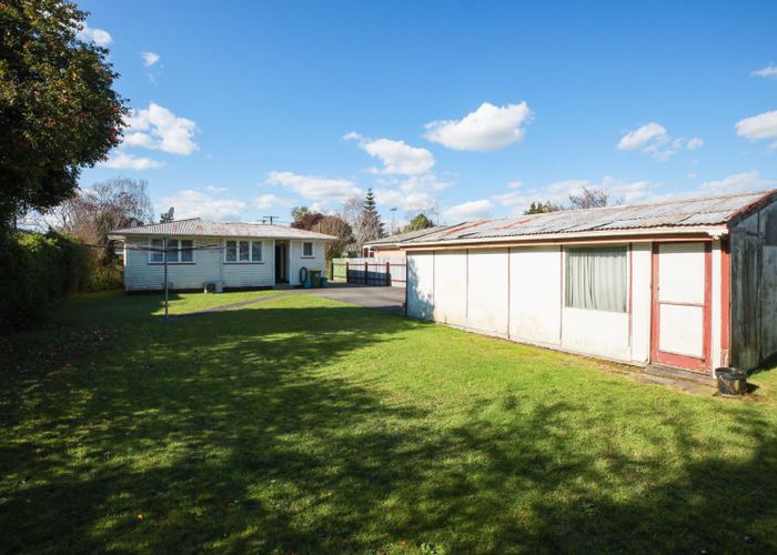  at 8 Dermont Street, Bader, Hamilton