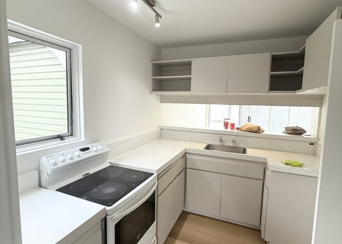  at 4/9 Barrie Street, Addington, Christchurch City, Canterbury