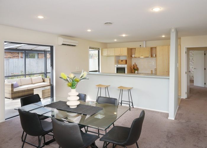  at 1/6 Delta Way, Woolston, Christchurch