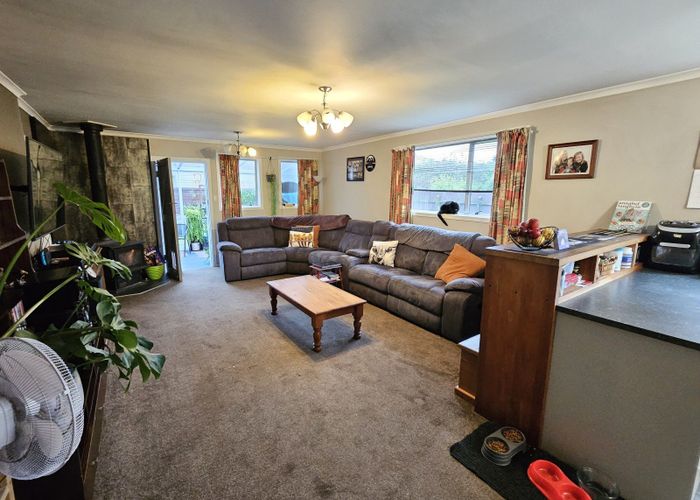  at 52 Reid Street, Blaketown, Greymouth