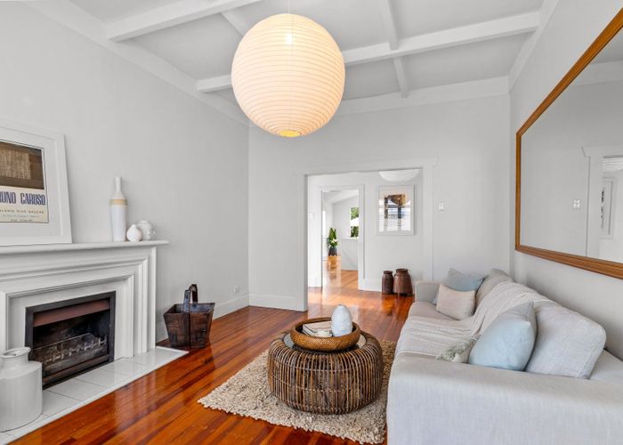  at 6 Belle Vue Avenue, Northcote Point, North Shore City, Auckland