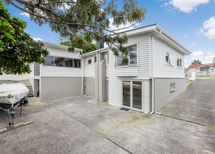  at 3/19 Cresta Avenue, Beach Haven, North Shore City, Auckland